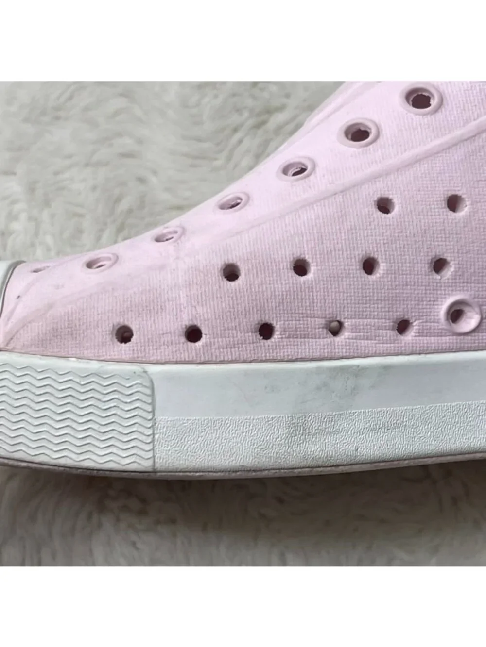 Native Shoes Jefferson Kids Size J3 Pink Slip Washable Sneakers Loafers